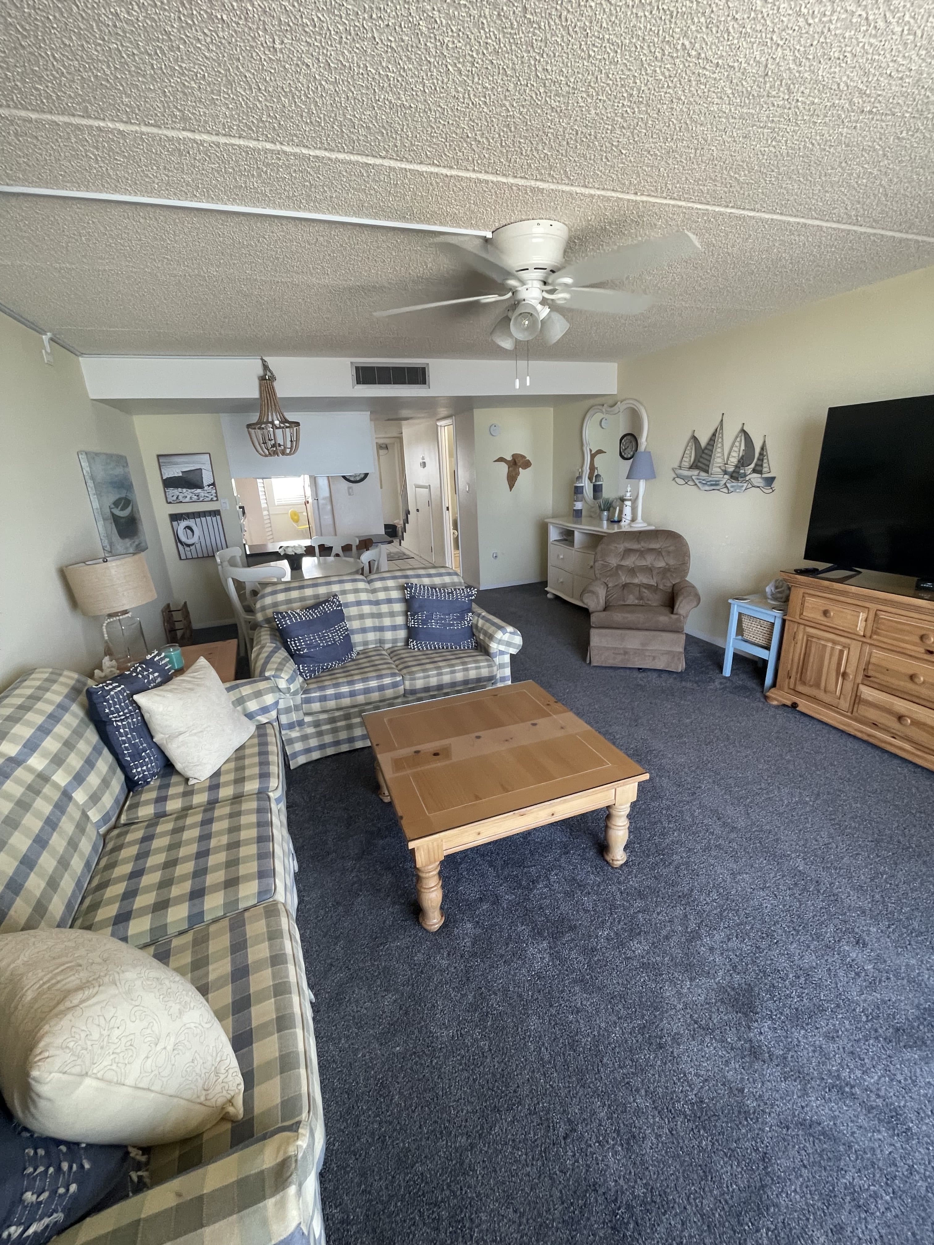 Spotless luxury living room after a Dazzle Divas vacation rental turnover in Volusia County
